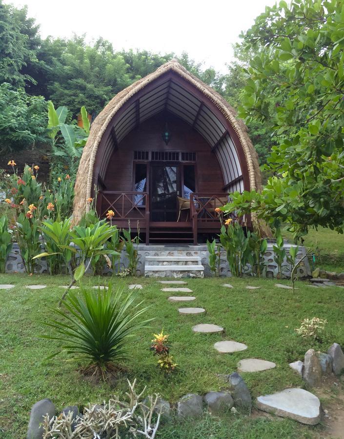 The Papalagi Resort Gili Gede Exterior foto