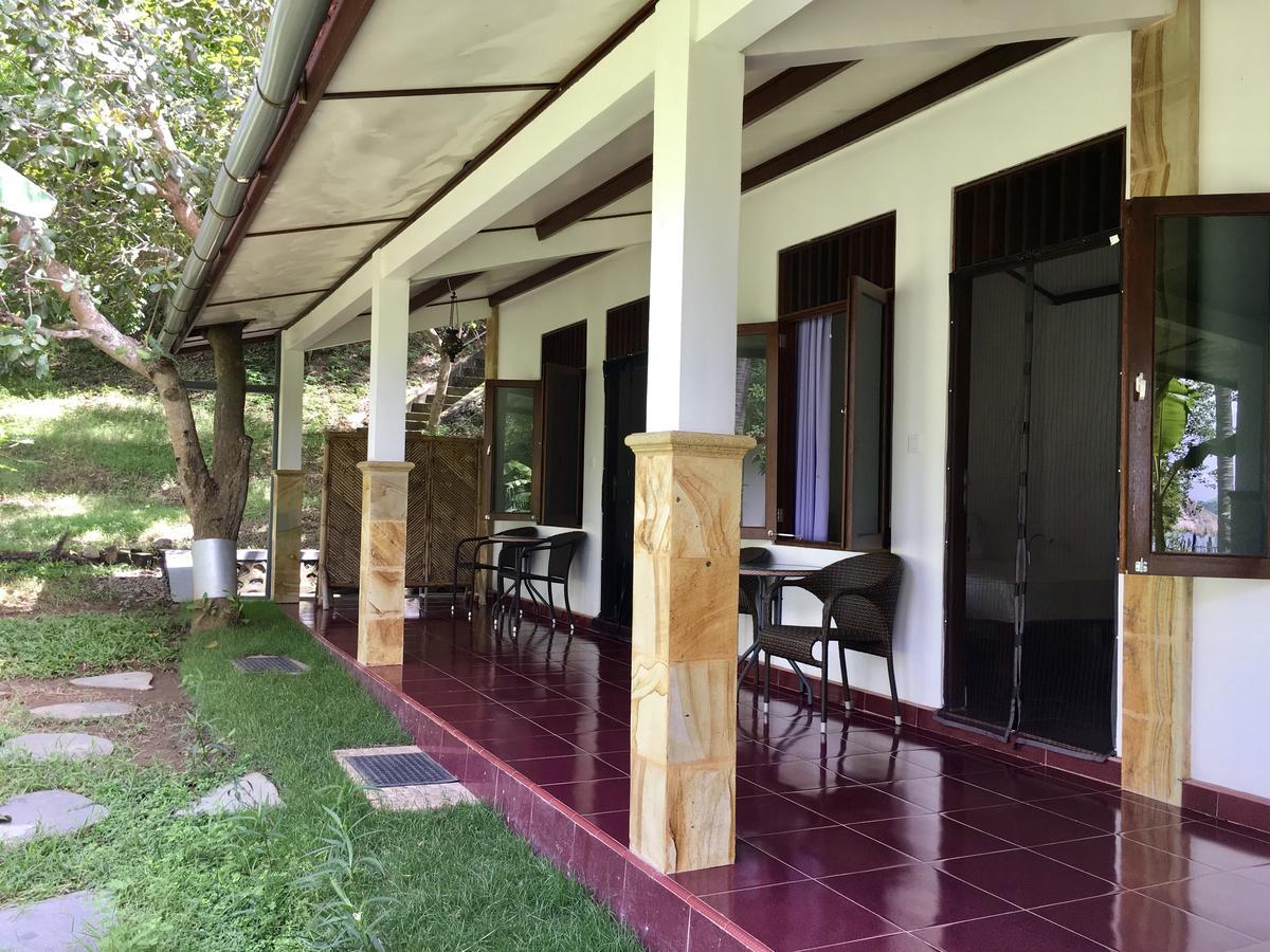 The Papalagi Resort Gili Gede Exterior foto